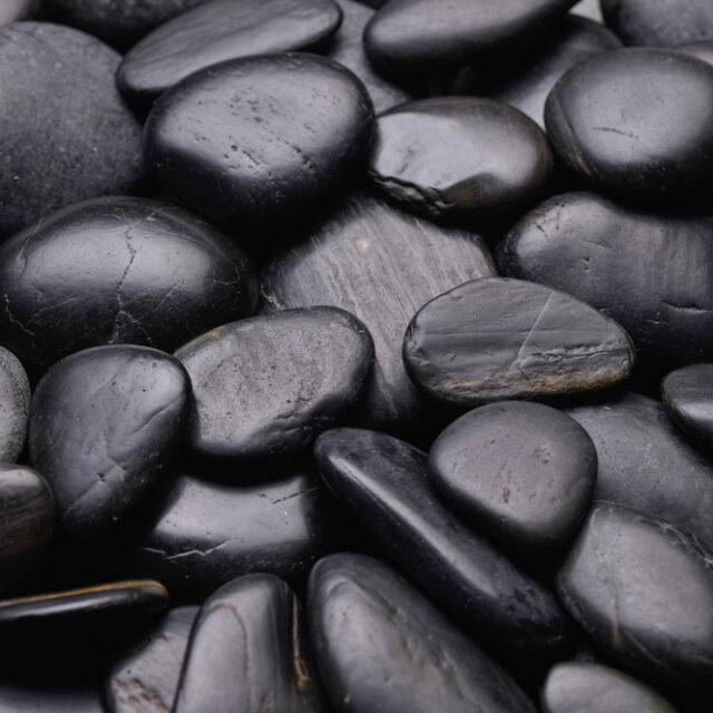 https://jvicsalon.com/wp-content/uploads/2023/07/black-rocks-640x640.jpg